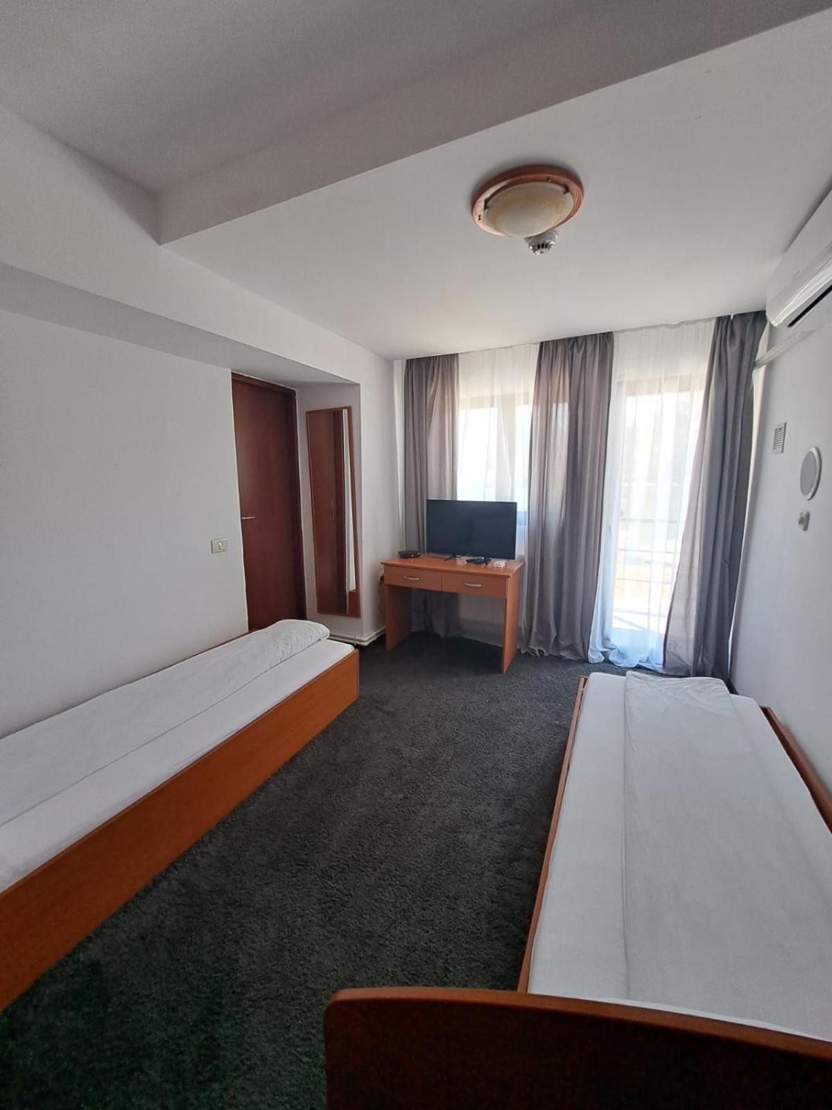 Hotel Pescarus Port Bicaz Exterior photo