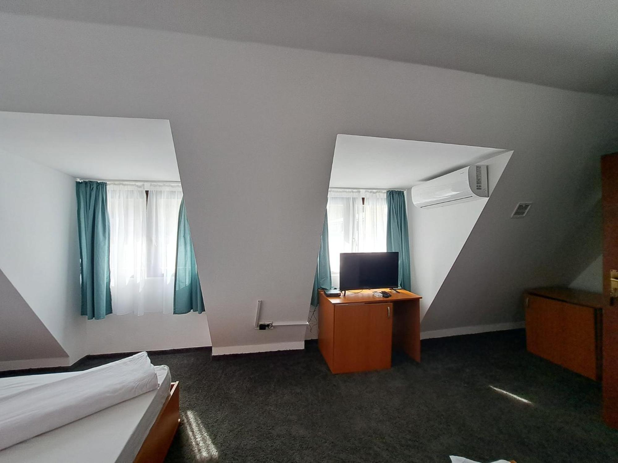 Hotel Pescarus Port Bicaz Exterior photo