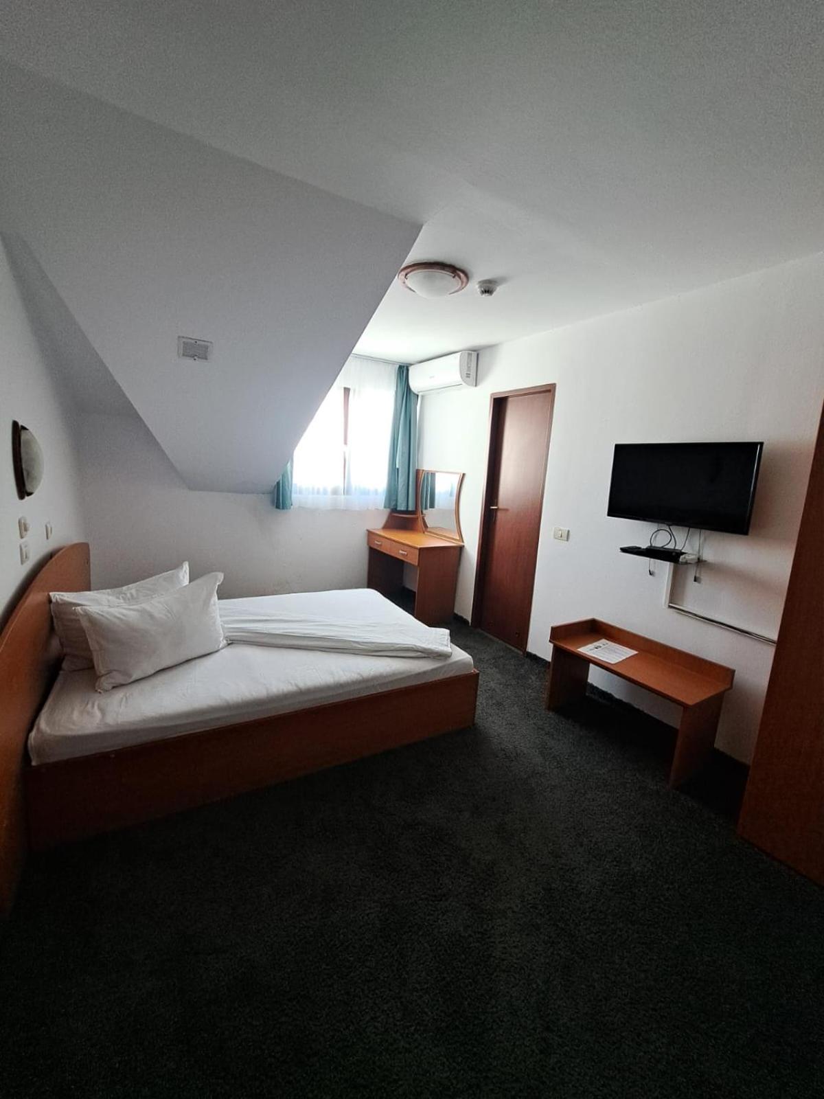 Hotel Pescarus Port Bicaz Exterior photo