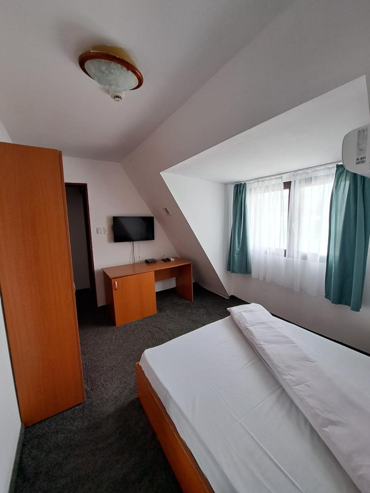 Hotel Pescarus Port Bicaz Exterior photo